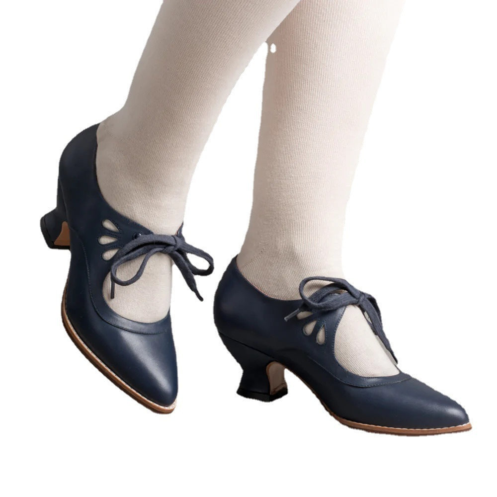 Damen Schuhe mit Cutouts und niedrigem Absatz