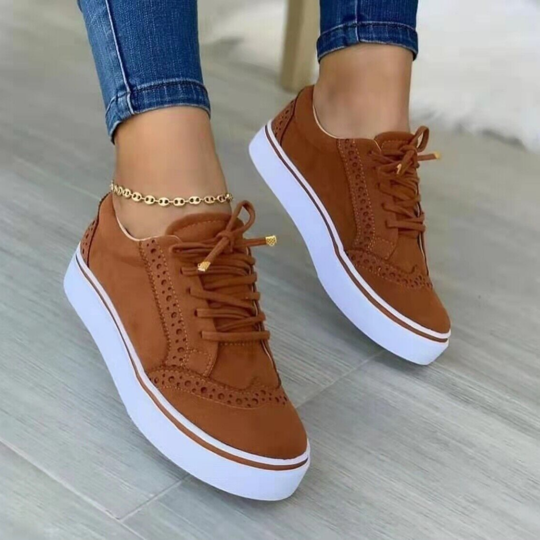 Damen Sneakers mit dicker Sohle und Perforiertem Design