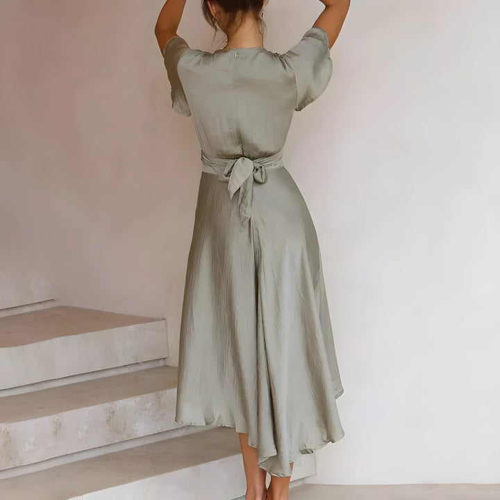 Sommerliches Midikleid für Damen mit Knotendetail