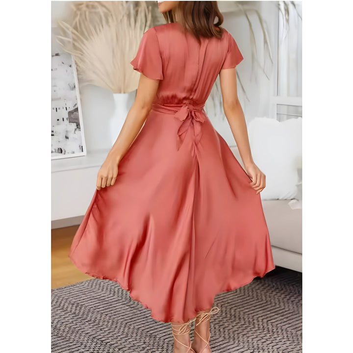 Sommerliches Midikleid für Damen mit Knotendetail