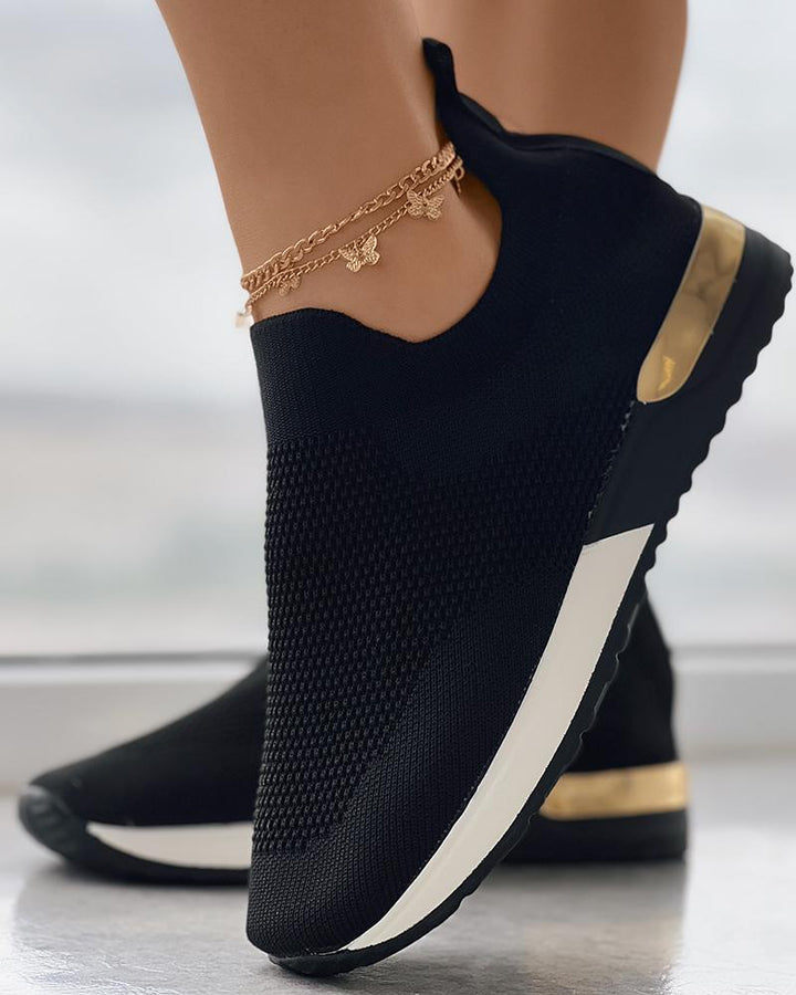 Damen Stricksneaker mit goldfarbenem Akzent