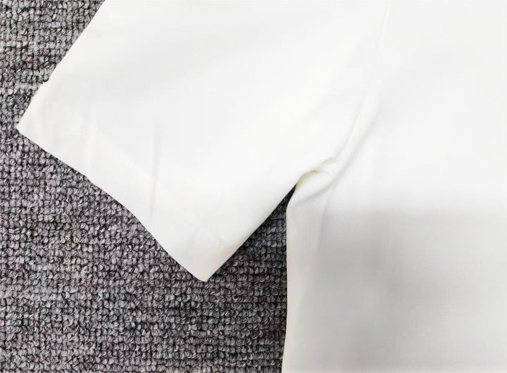 Damen Bluse mit kurzen Puffärmeln und asymmetrischem V-Ausschnitt