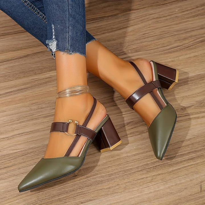 Damenschuhe mit Absatz und Knöchelriemen
