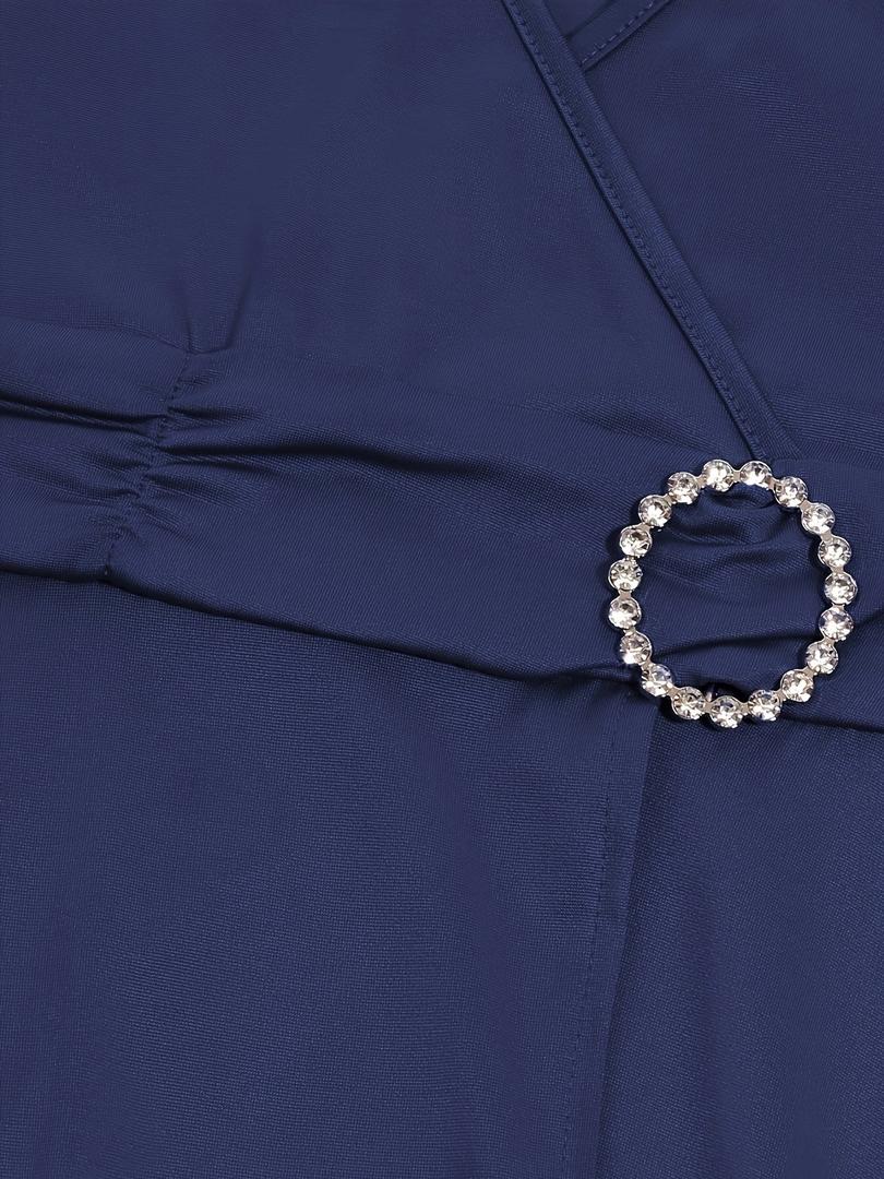 Stilvolles Abendkleid Mit V-Ausschnitt Für Damen | Midi