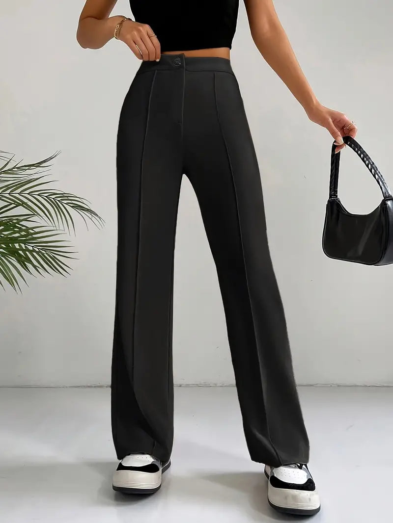 Gerade geschnittene Damenhose mit Seitennähten