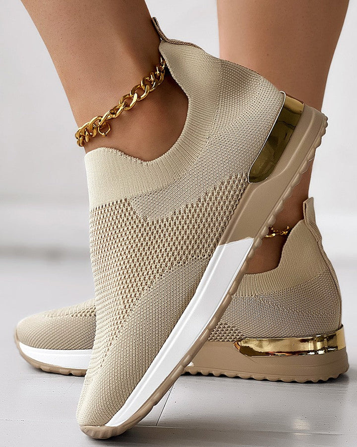 Damen Stricksneaker mit goldfarbenem Akzent
