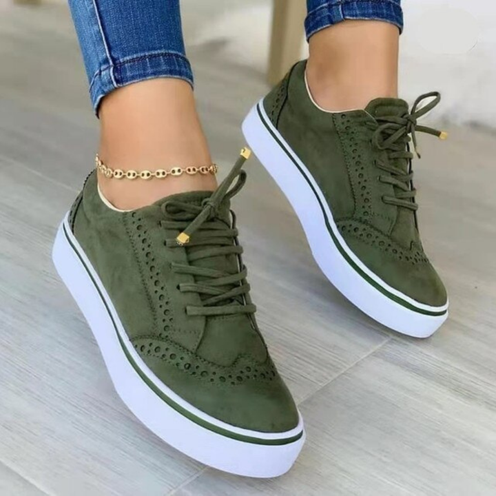 Damen Sneakers mit dicker Sohle und Perforiertem Design