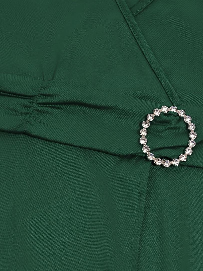 Stilvolles Abendkleid Mit V-Ausschnitt Für Damen | Midi