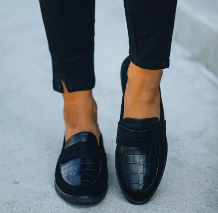 Damen Slip-On Loafer mit Krokodilstruktur