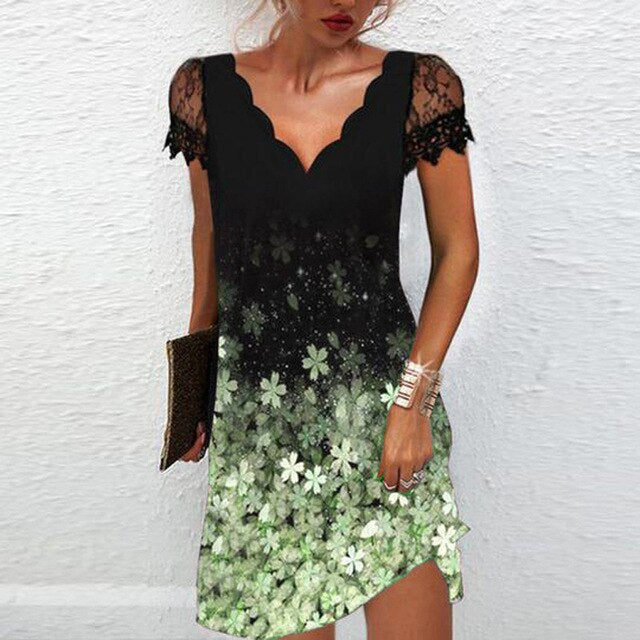 Elegantes Kleid mit Spitzenbesatz für Damen