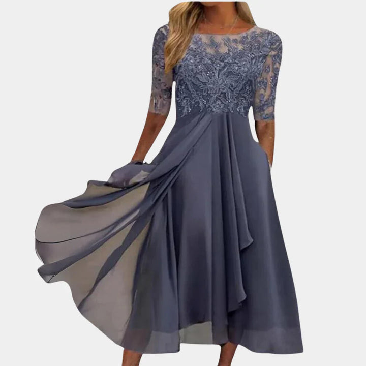 Midi-Länge Kleid mit Spitzenverzierung und Drei-Viertel-Ärmeln