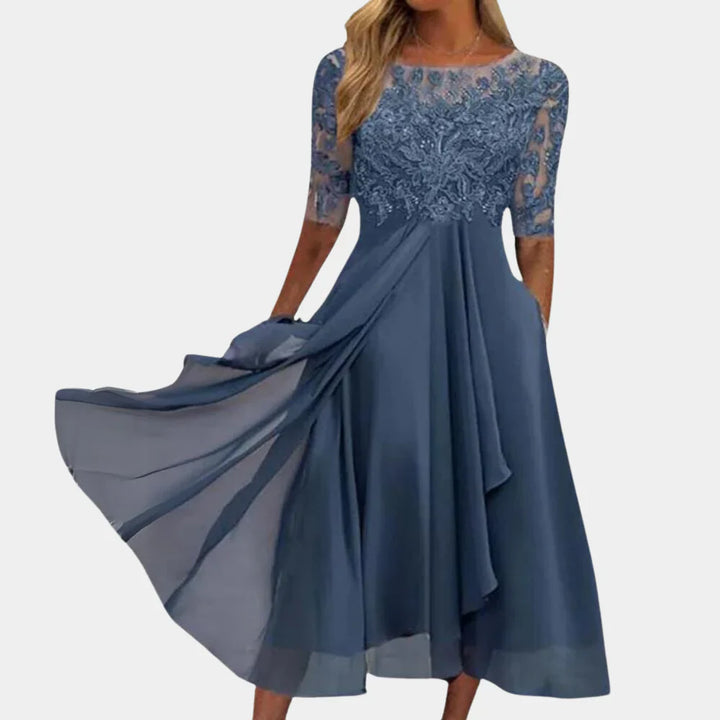 Midi-Länge Kleid mit Spitzenverzierung und Drei-Viertel-Ärmeln