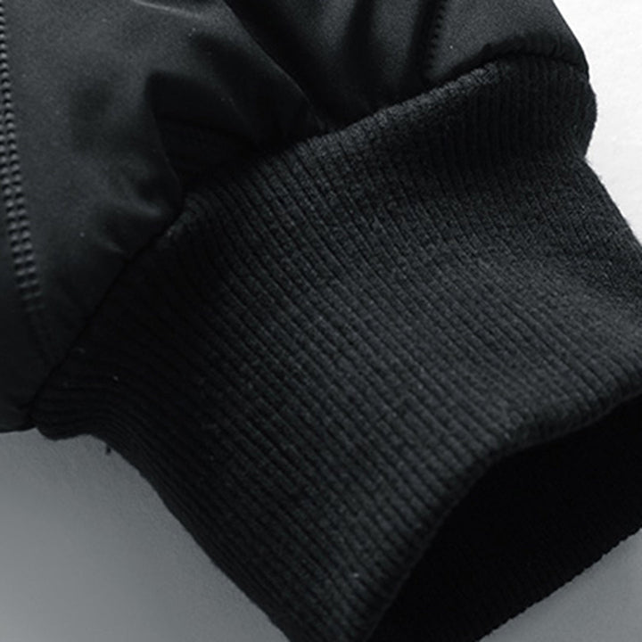 Herrenjacke mit Reißverschluss und Stehkragen