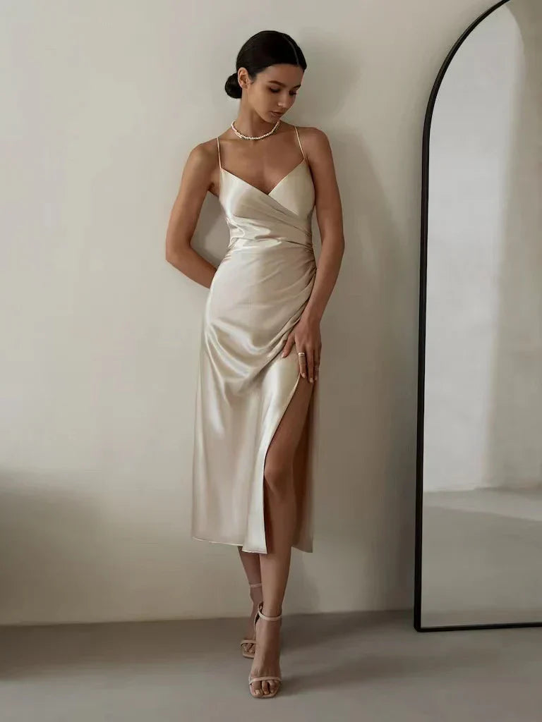 Midikleid für Damen mit Spaghettiträgern und seitlichem Schlitz