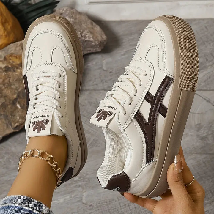 Damen Sneaker aus Veganem Leder mit Schnürung