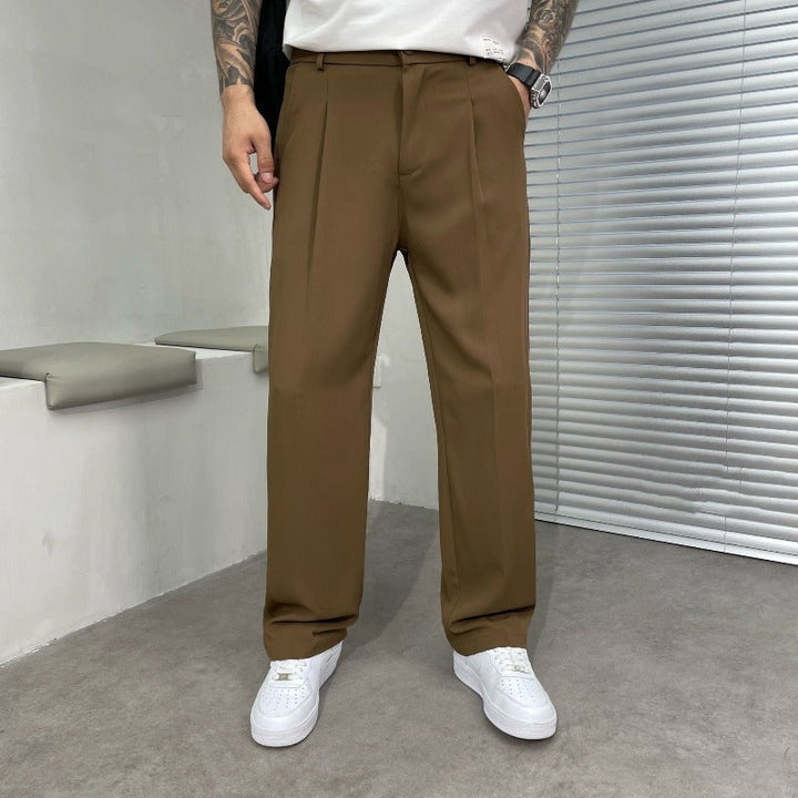Herren-Weitbein-Hose mit geradem Schnitt und Falten