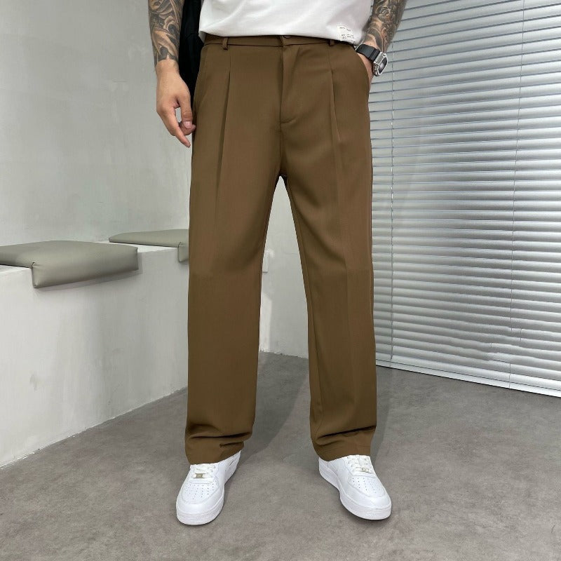 Herren-Weitbein-Hose mit geradem Schnitt und Falten