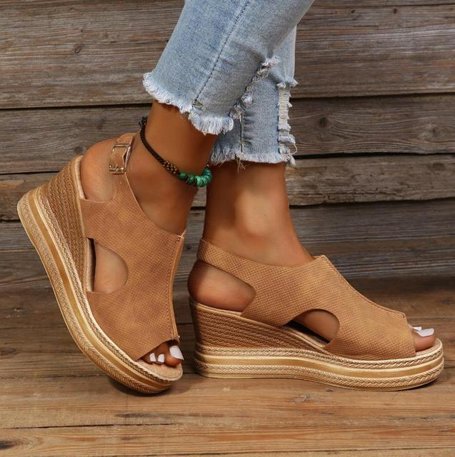 Offene Wedge-Sandalen für Damen mit Textur-Obermaterial