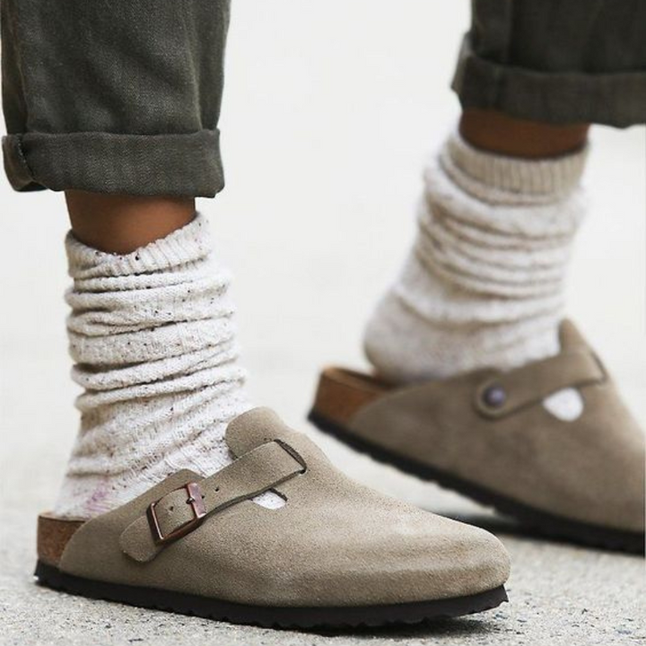 Unisex Lederslipper | Mit Schnallendetail