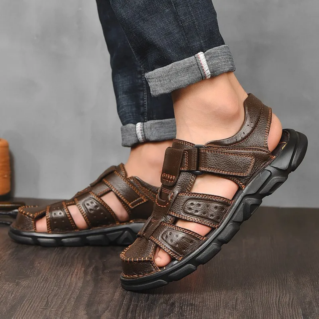 Herrensandalen aus veganem Leder mit Schnalle und Klettverschluss