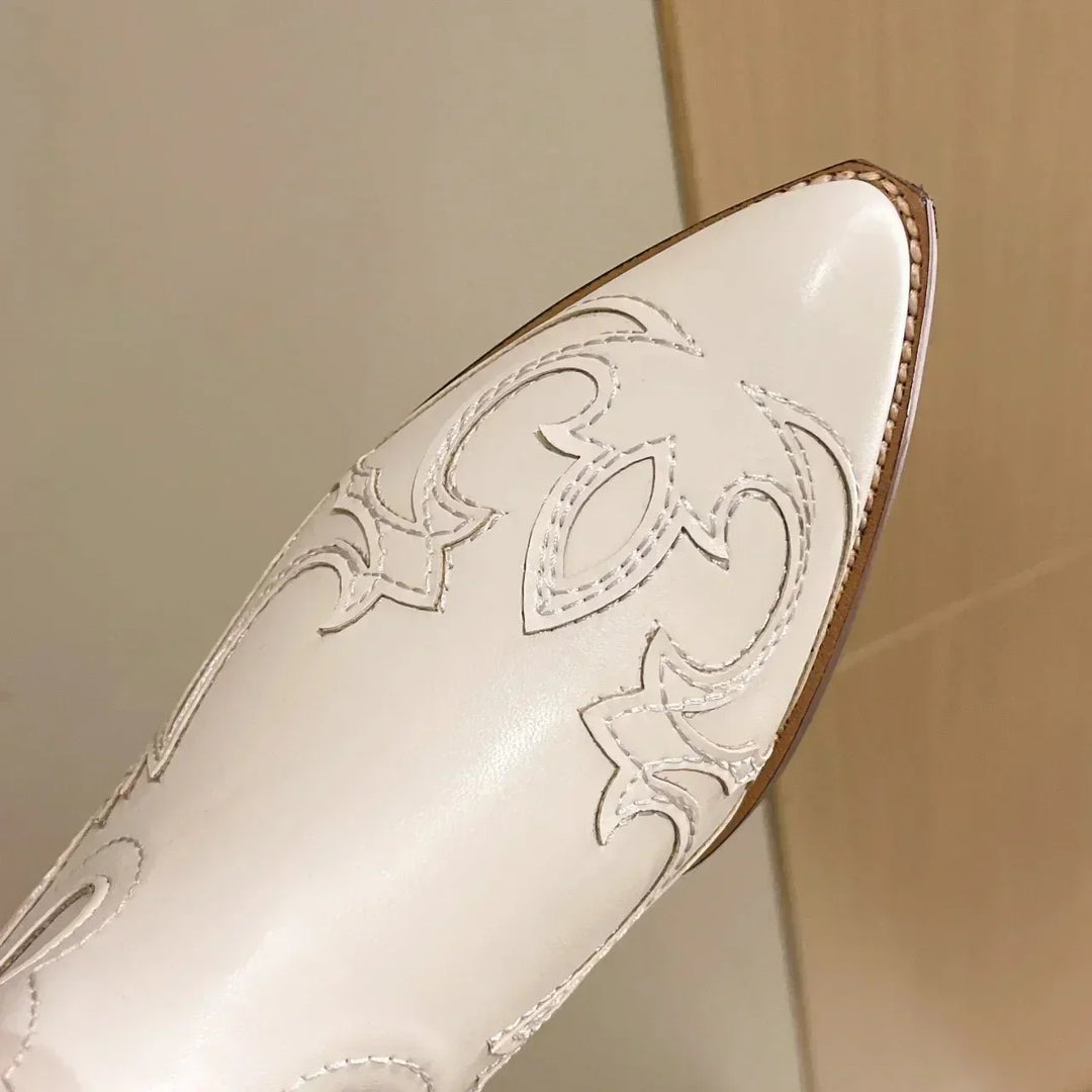 Stilvolle Cowboy-Stiefel Für Damen | Wadenlang