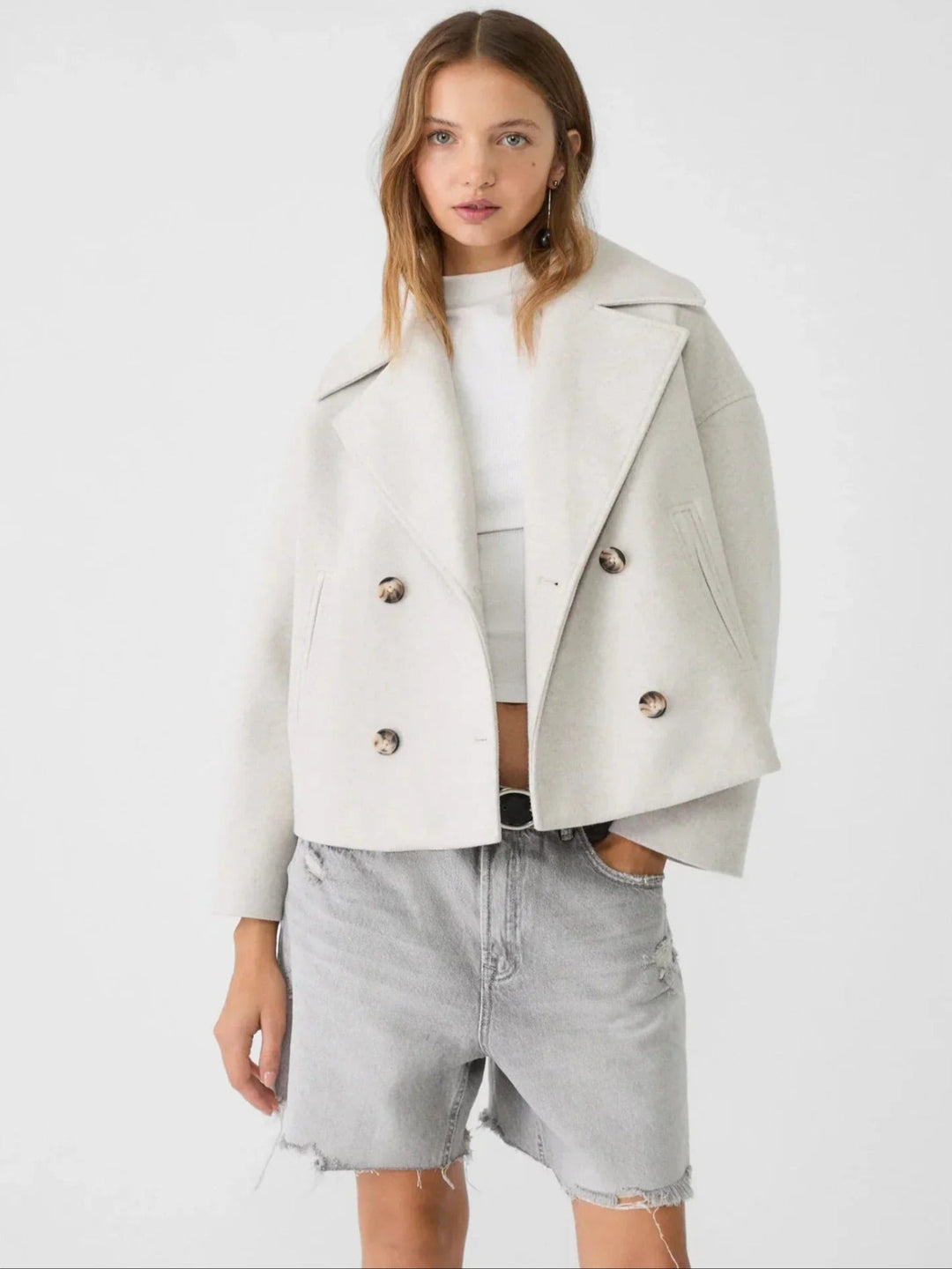 Kurze Oversized Jacke Für Damen | Knopfdetail