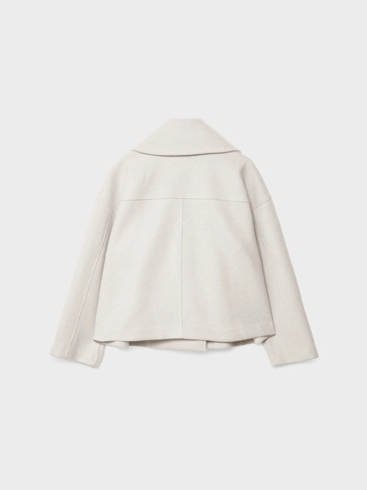 Kurze Oversized Jacke Für Damen | Knopfdetail