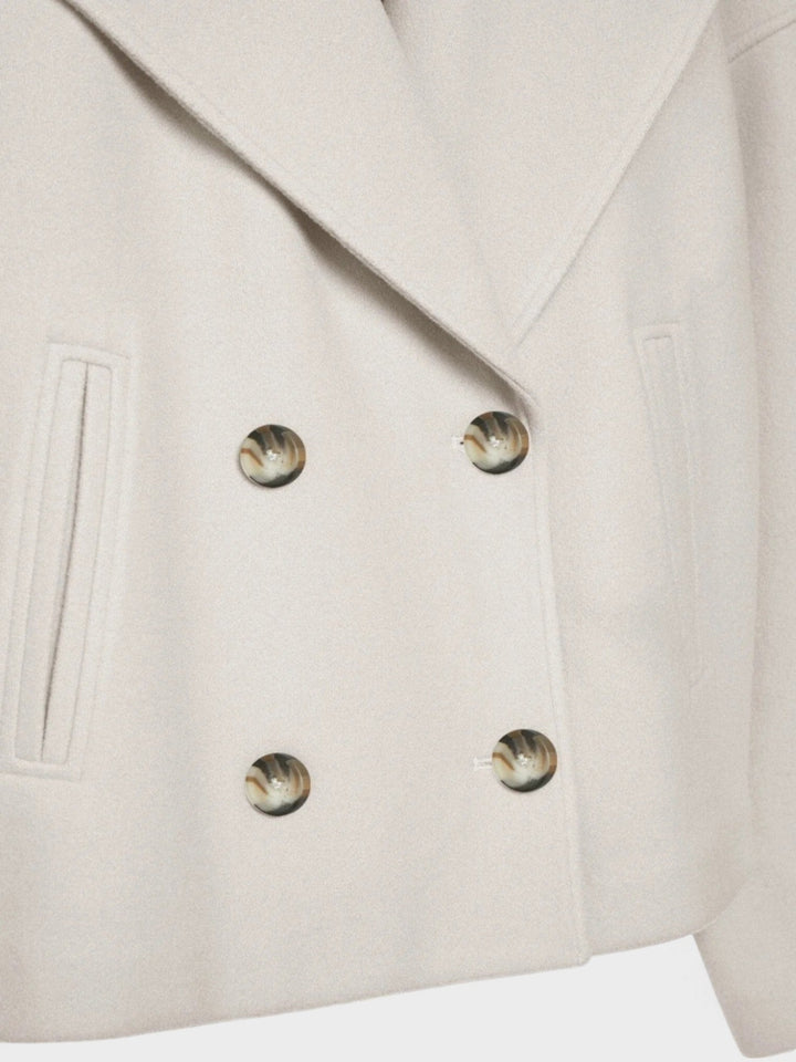 Kurze Oversized Jacke Für Damen | Knopfdetail