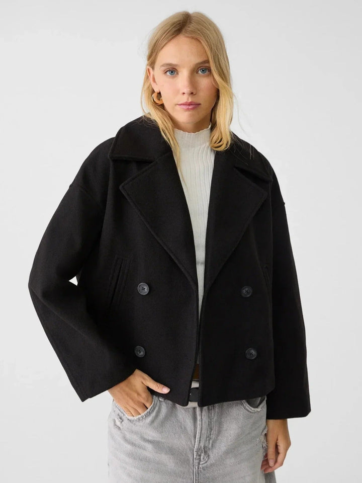 Kurze Oversized Jacke Für Damen | Knopfdetail