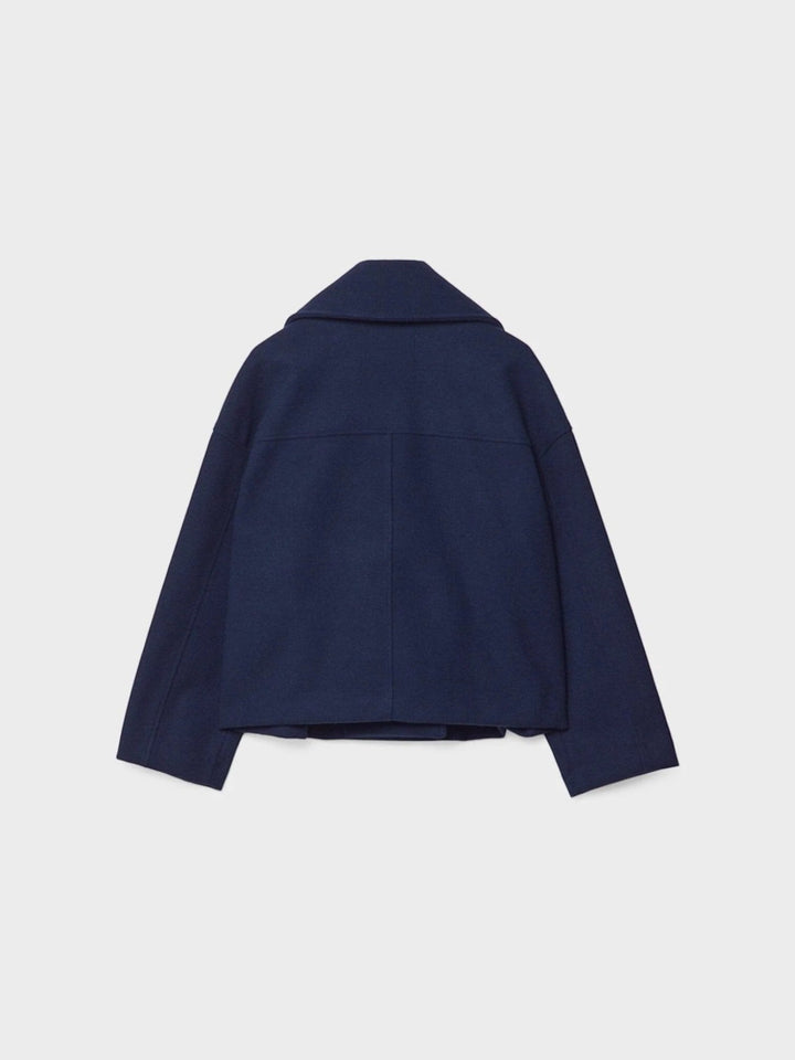 Kurze Oversized Jacke Für Damen | Knopfdetail