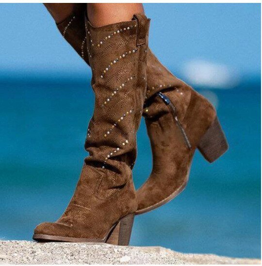 Damen Kniehohe Wildlederstiefel mit Nietenverzierung