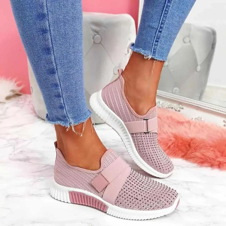 Damen T-Riemen Slip-On Sneaker mit Gummi-Obermaterial