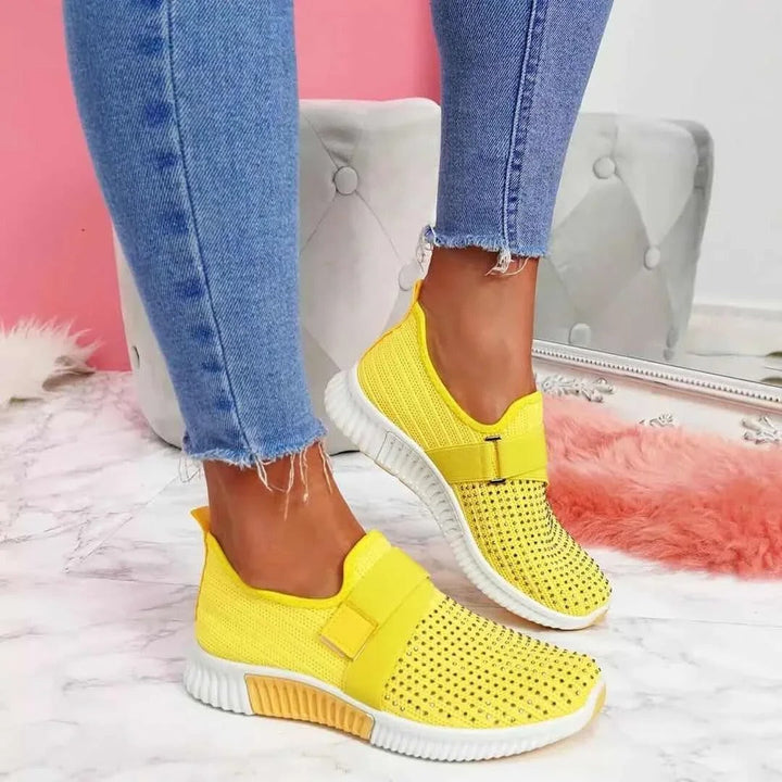 Damen T-Riemen Slip-On Sneaker mit Gummi-Obermaterial